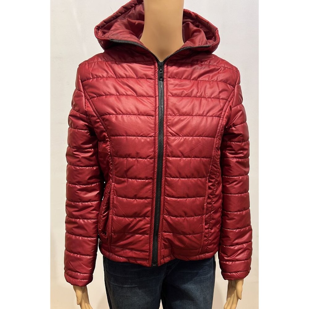 Womens Hooded Puffer Jacket--Burgundy